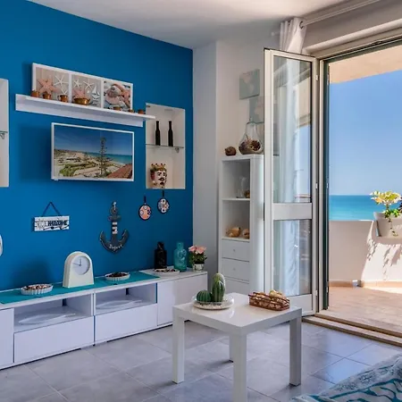 Vakantiehuis Casa Shira - Terrazza Sul Mare Reitani
